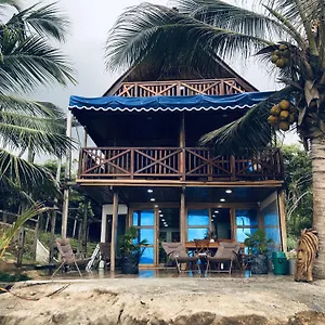  Hotel The Shark Frente Al Mar